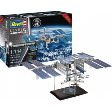 Revell Plastic model Gift set 25th Anniversary ISS Platinum Edition 1/144